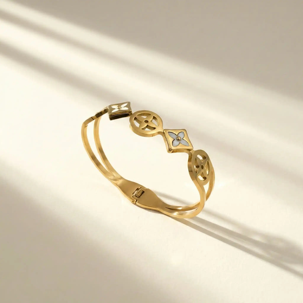 White Clover Enamel Bangle – 18K Gold Plated
