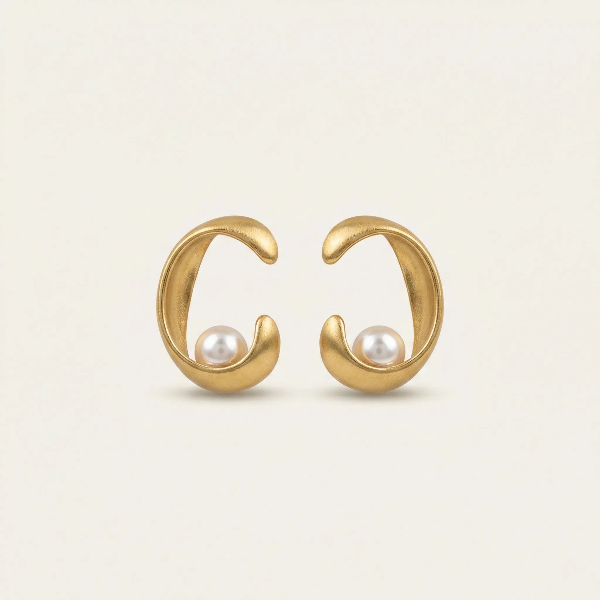 Aurelia Pearl Hoops – 18K Gold Plated