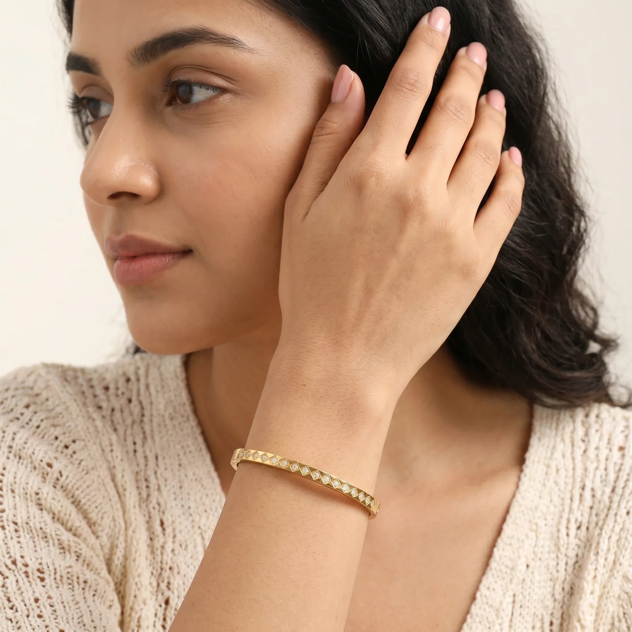 Diamond Lattice Crystal Bangle Bracelet – 18K PVD Gold Plated
