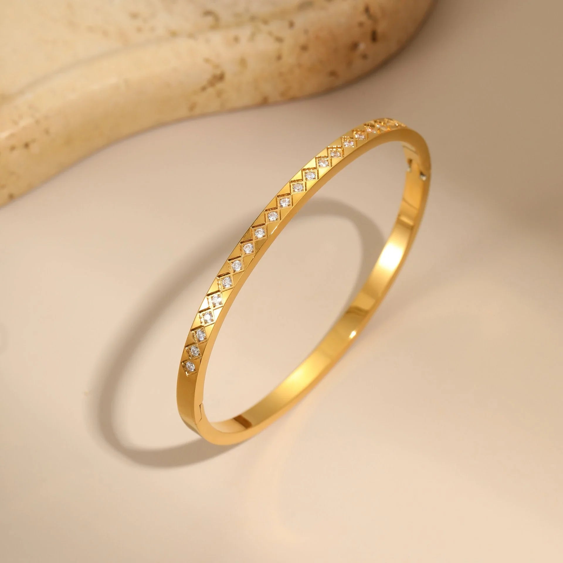 Diamond Lattice Crystal Bangle Bracelet – 18K PVD Gold Plated
