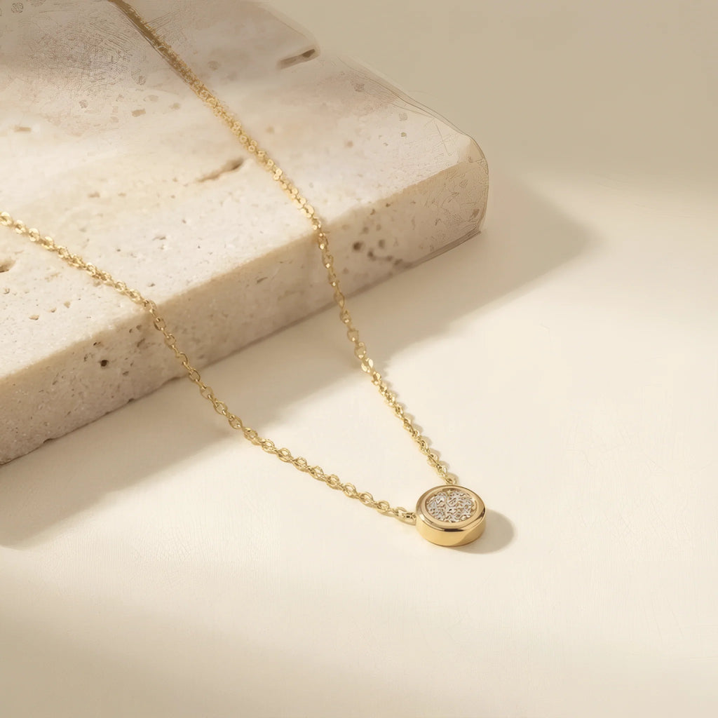 Aura Solitaire Necklace – 18K Gold Plated