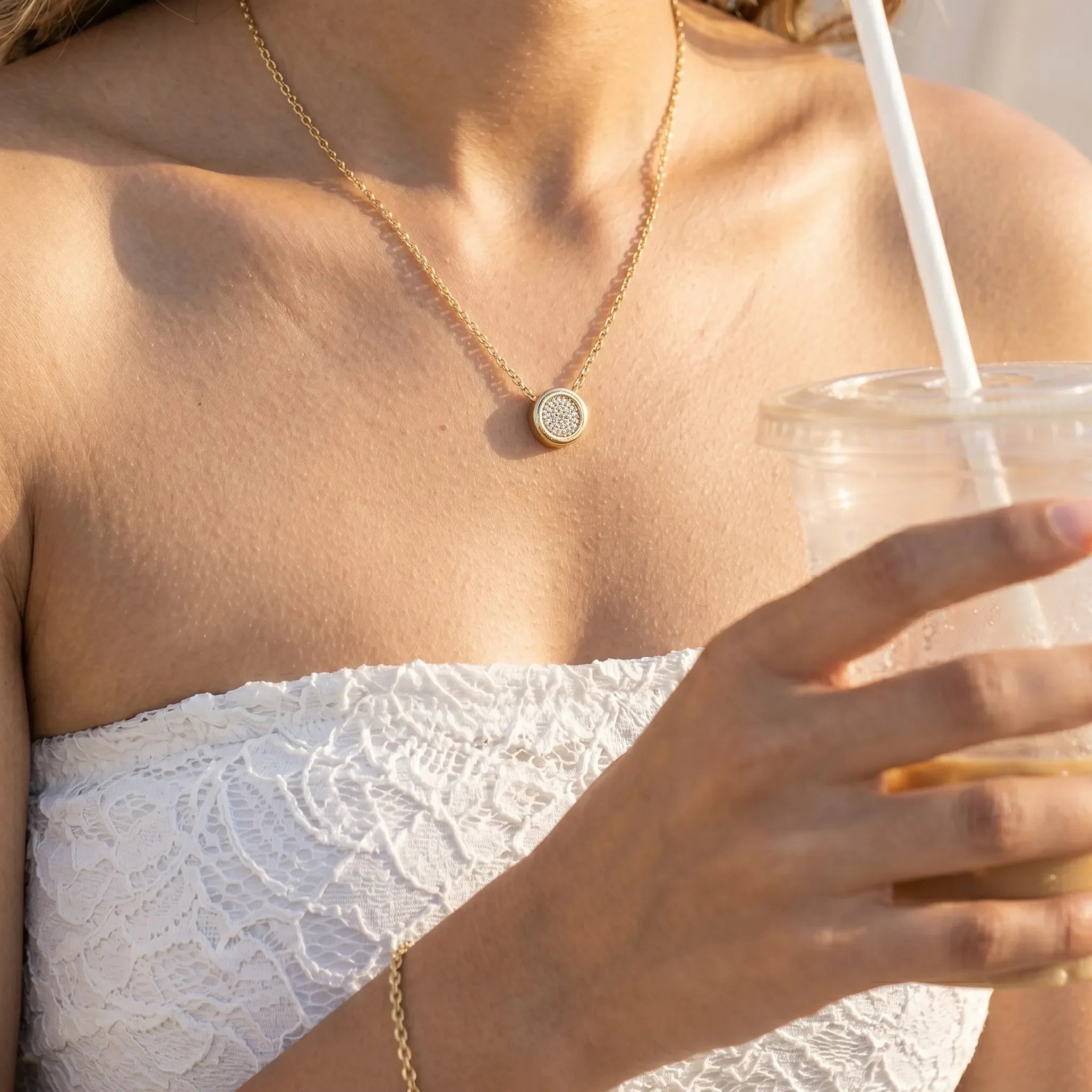 Aura Solitaire Necklace – 18K Gold Plated