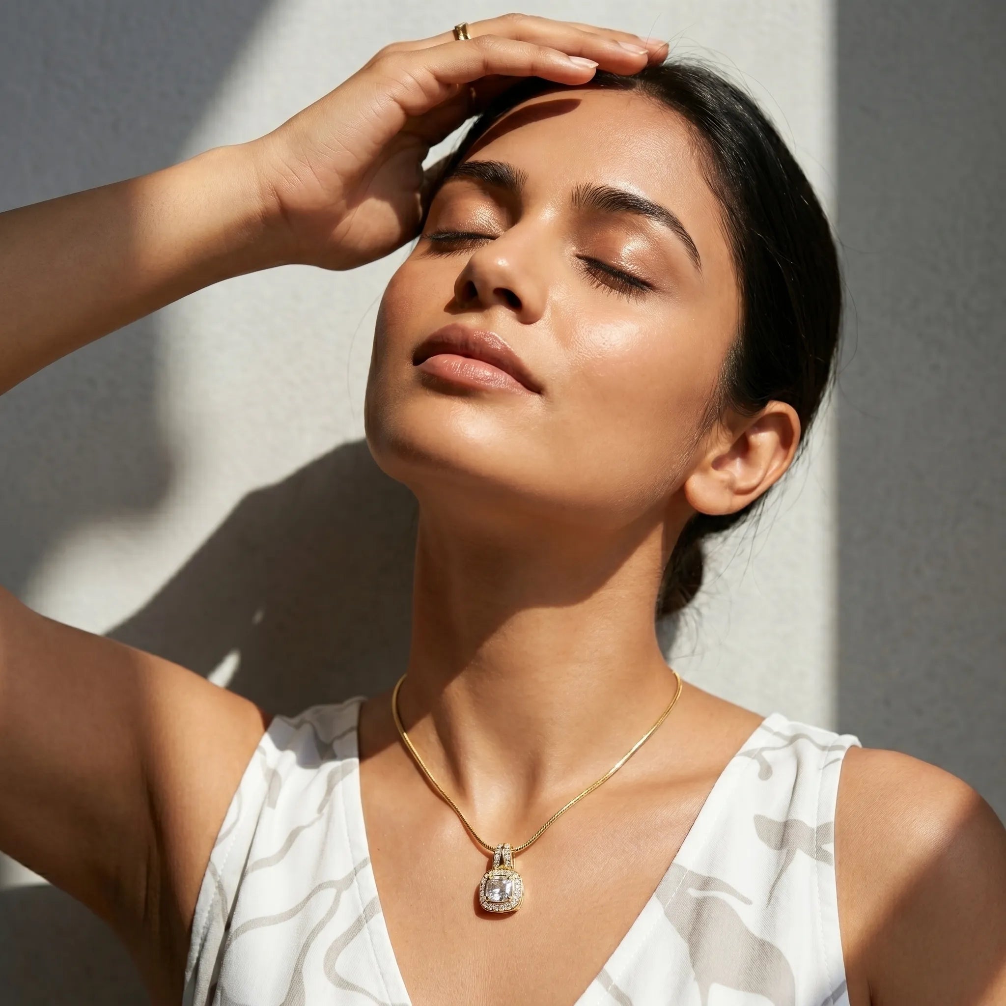 Cushion Halo Necklace – 18K Gold Plated