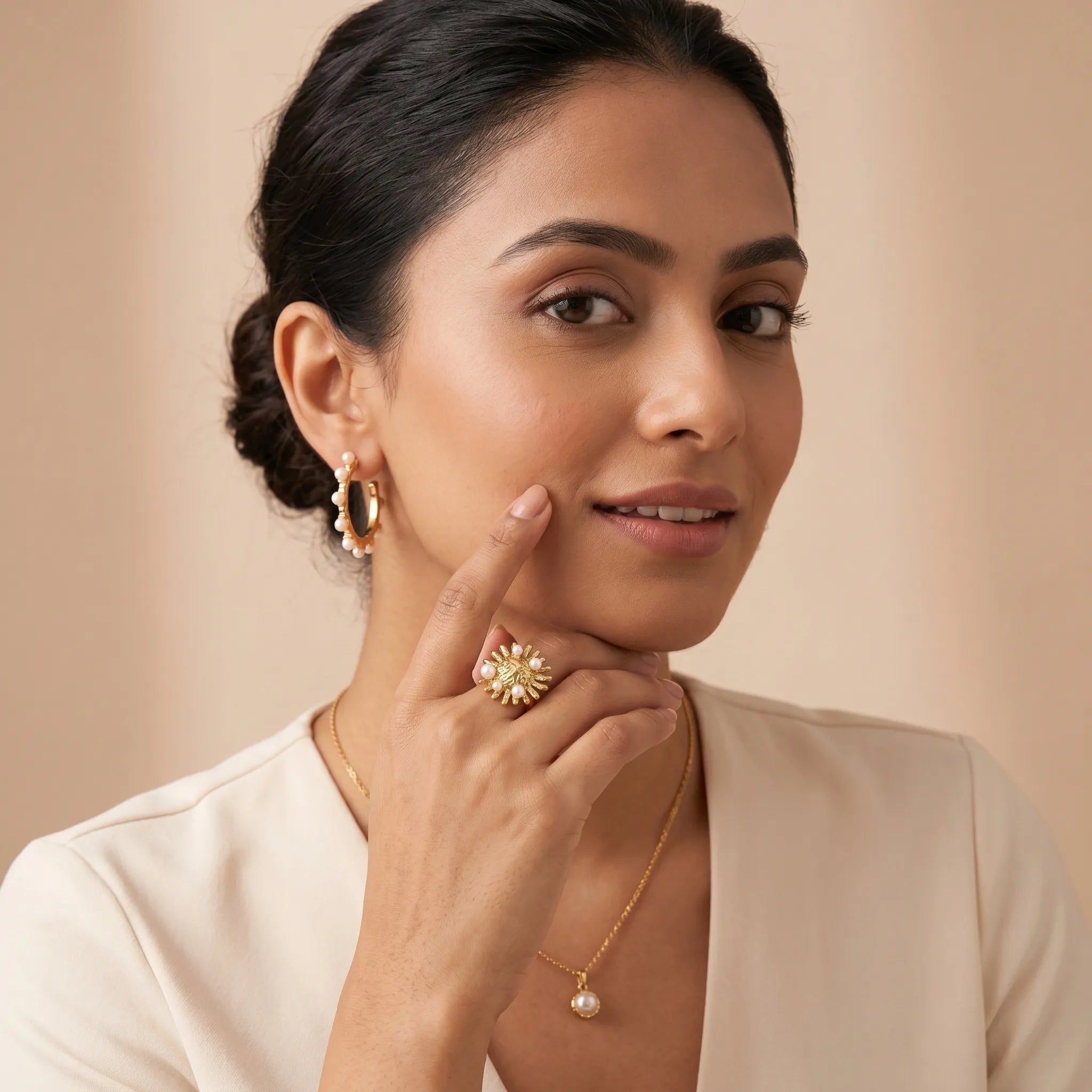 Sunburst Pearl Statement Ring - 18K Gold Plated Adjustable